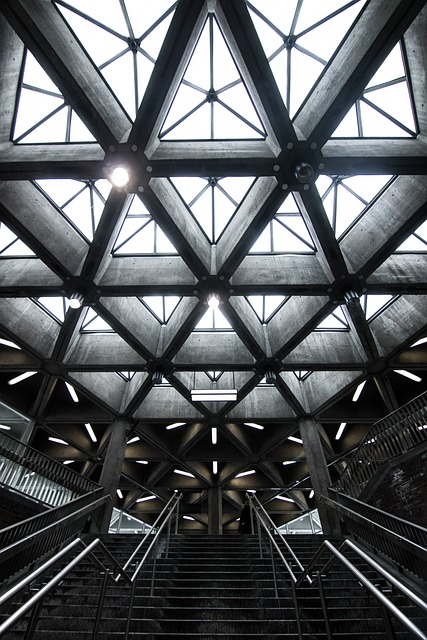 Preserving Durable Steel Staircases: Comprehensive Maintenance Guide