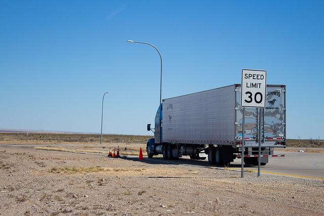 Mastering Third-Party Risks: Fleet Liability Coverage & Efficient Tools
