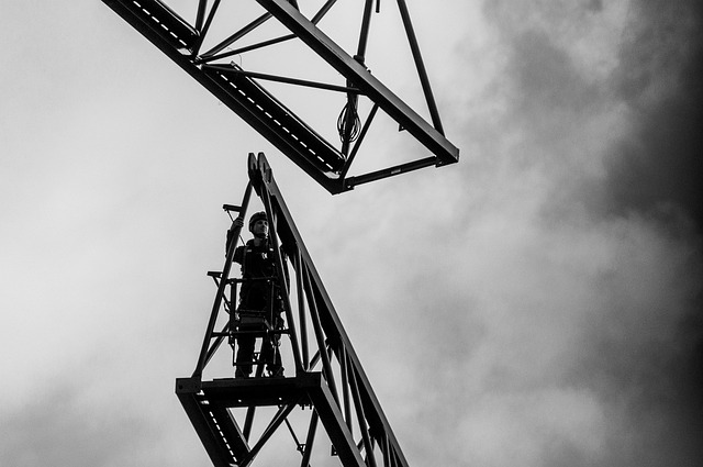 Precision Underground Mapping: Professional Potholing for Vital Infrastructure Data