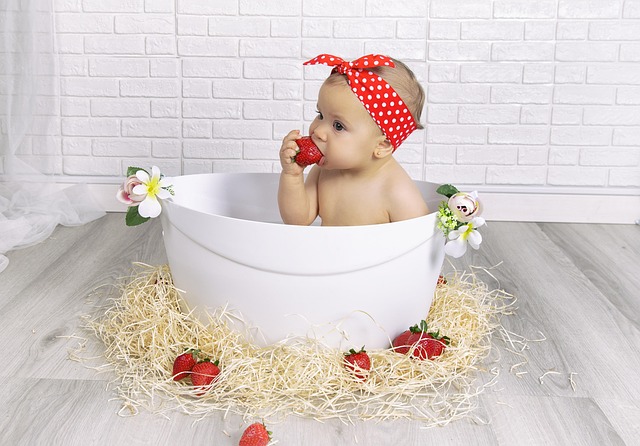 bathroom-640x480-74127495.jpeg