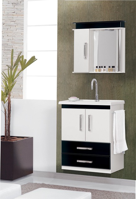 Unleash Industrial Chic: Lighting Guide for Concrete Bathroom Finishes