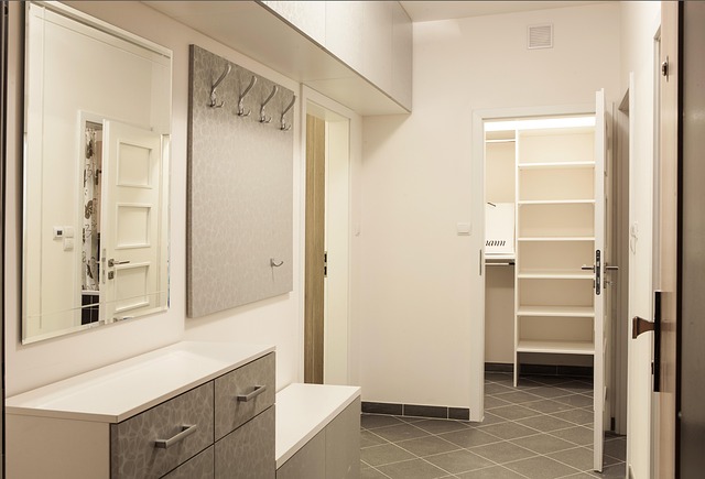 cabinet-640x480-55811575.jpeg