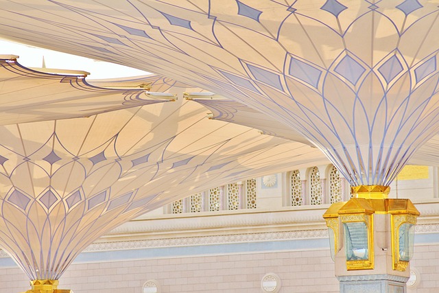 Elevate Outdoor Spaces: Custom Metal Shade Structures for High-Traffic Areas