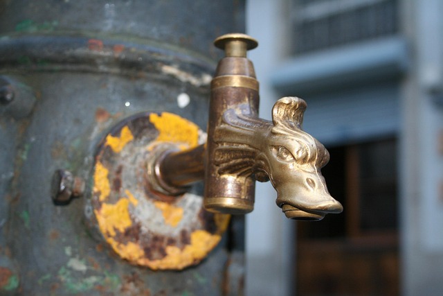 faucet-640x480-18841110.jpeg