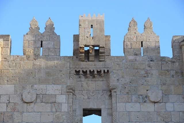 gate-640x480-15123112.jpeg