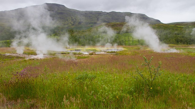 hot-water-therapy-640x480-25164956.jpeg