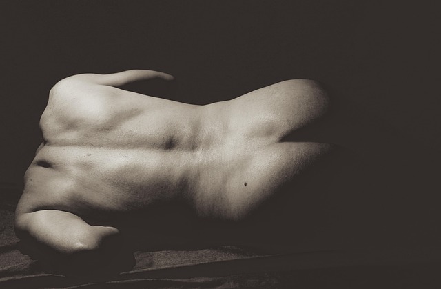 male-body-waxing-640x480-25929081.jpeg