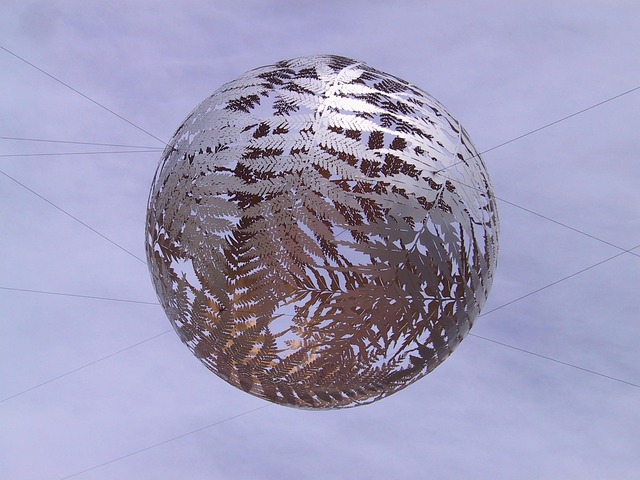 metal-sculpture-640x480-78996781.jpeg