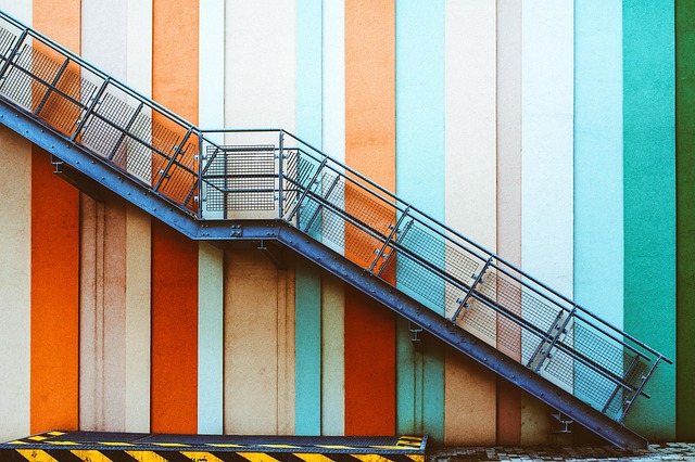 Modern Metal Railings: Minimalist Designs & Wrought Iron’s Contemporary Evolution