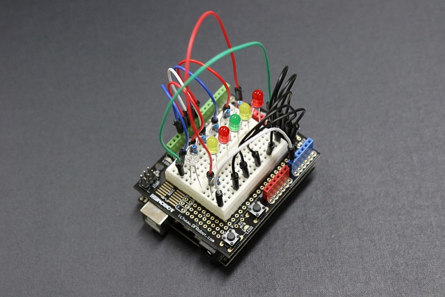 remote-controlled-electronic-lock-640x480-32746967.jpeg