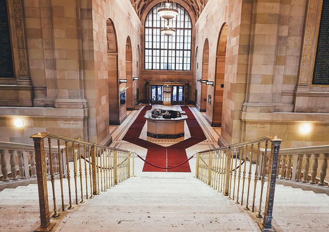 Illuminated Steel Staircases: Combining Style and Safety with LED Integration