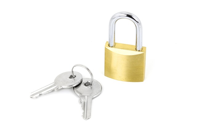 electronic-key-card-access-640x480-20072096.jpeg