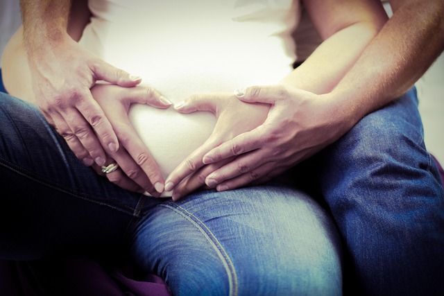 high-risk-pregnancy-and-surrogacy-640x480-18055758.jpeg