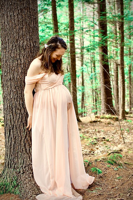 high-risk-pregnancy-and-surrogacy-640x480-56911022.jpeg
