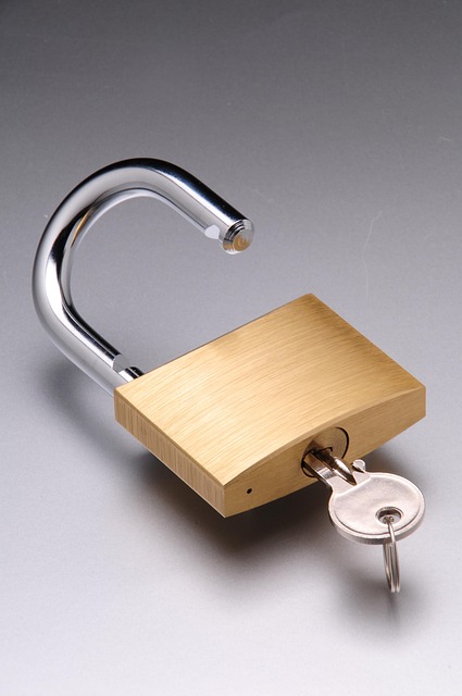 keyless-access-control-640x480-78172249.jpeg