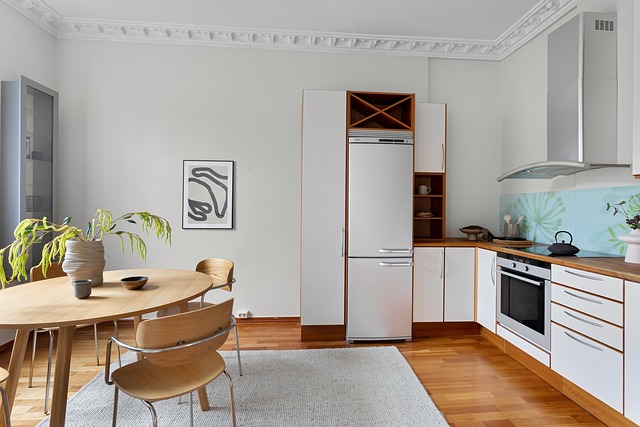 Modern & Traditional Kitchen Cabinets: Space-Tailored Designs for Every Home