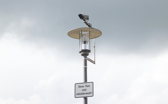 live-security-monitoring-640x480-96617783.jpeg