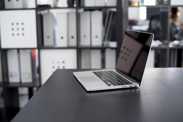office-cabling-solutions-640x480-94275906.jpeg