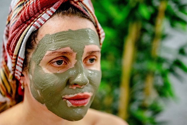 smooth-skin-facial-waxing-640x480-84077020.jpeg