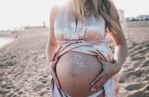 surrogacy-for-high-risk-pregnancy-cases-640x480-65609344.jpeg