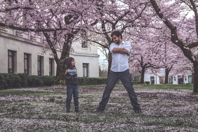 Navigating Gay Couple Surrogacy: Legal Experts Ensure Smooth Agreements