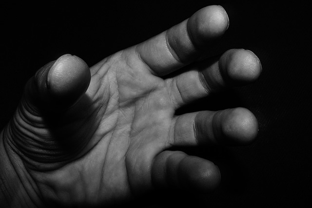 Unraveling Anxiety: Causes, Symptoms & Management Strategies