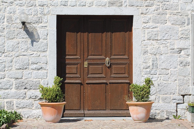 touchless-entry-solutions-640x480-90250107.jpeg