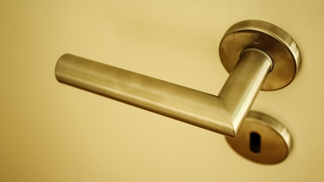 wireless-electronic-door-locks-640x480-1928740.jpeg