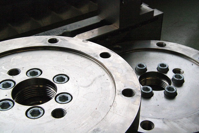 cnc-sheet-metal-drafting-640x480-82863094.jpeg